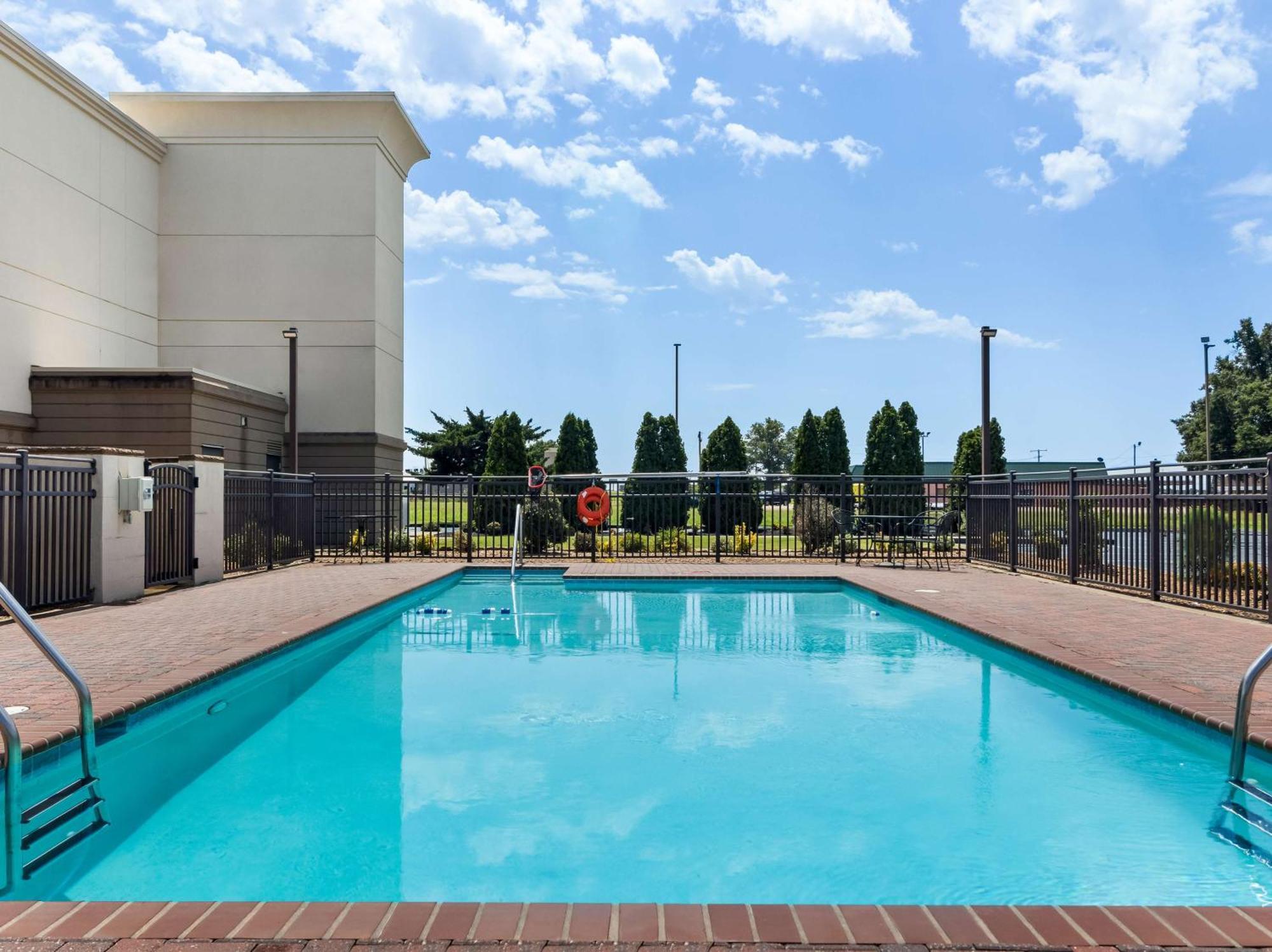 Hampton Inn Blytheville Zewnętrze zdjęcie